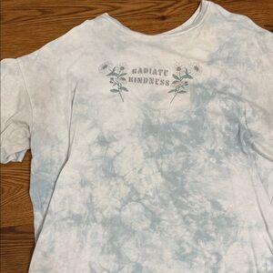 American Eagle Outfitters Blue and White Tie-Dye Tee